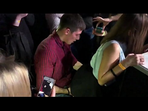 ❤️ Sesso reale in un nightclub russo. Ragazza russa di 18 anni nell'ano e nella vagina scopata in un nightclub ❌ Fottutaal it.hentai-id-tv.ru ❤️